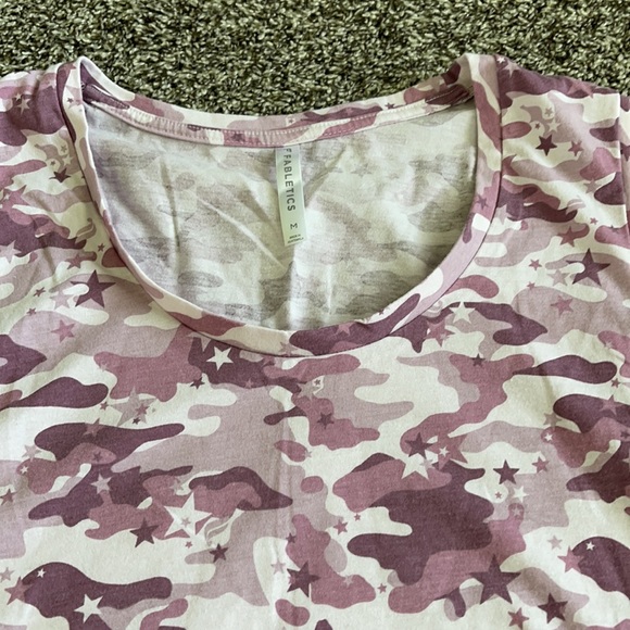 Fabletics Muscle Tee - Picture 2 of 5